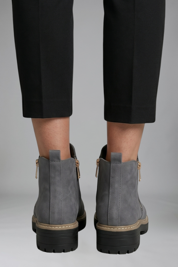 Sanne — Women&
